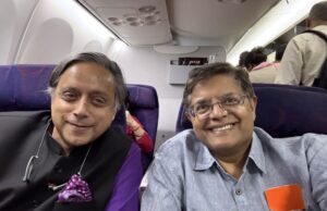 भाजपा नेता के साथ शशि थरूर की सेल्फी ने फिर लगाई अटकलों को हवा..