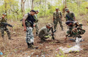 छत्तीसगढ़: सुकमा जिले में सुरक्षा बलों के साथ मुठभेड़ में 16 नक्सली ढेर