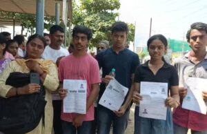 JEE उम्मीदवारों का कहना ‘पवन कल्याण के काफिले ने रोका रास्ता’, छूटी परीक्षा