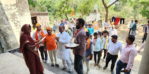 Jaunpur News गांव चलो अभियान” के तहत ग्राम शेख अशरफपुर पहुंचे शहरी विकास राज्य मंत्री गिरीश चंद्र यादव, पद-यात्रा के माध्यम से किया जनसंपर्क