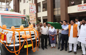 Azamgarh News: जिले में 29 नई एंबुलेंस सेवा में शामिल, CM योगी के निर्देश पर हुआ संचालन