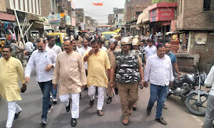 Jaunpur News जौनपुर: दंगाइयों से निपटने के लिए पुलिस ने किया अभ्यास, कानून व्यवस्था बनाए रखने के निर्देश