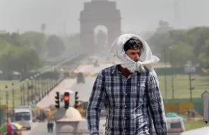 दिल्ली में भीषण गर्मी: मौसम विभाग ने जारी किया अलर्ट, 42 डिग्री सेल्सियस तक पहुंच सकता है तापमान