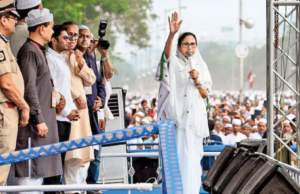 वक्फ कानून लागू नहीं करेंगे, राजनीति के लिए दंगे न भड़काएं: ममता बनर्जी