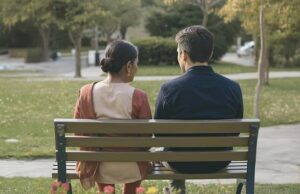 शाहजहांपुर में अनोखी प्रेम कहानी: बेटी के लिए रिश्ता ढूंढने गई मां ने कर ली होने वाले दामाद से शादी, बेटी ने कर दिया ये