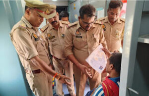 Jaunpur News काशी एक्सप्रेस में बम की सूचना से हड़कंप, जंघई जंक्शन पर ढाई घंटे तक रोकी गई ट्रेन, जांच में कुछ नहीं मिला