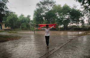 Jaunpur News खुटहन में बरसी राहत की बूंदें, उमस भरी गर्मी से मिली थोड़ी राहत