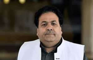 राजीव शुक्ला बन सकते हैं BCCI के कार्यवाहक अध्यक्ष, जानें रोजर बिन्नी क्यों छोड़ रहे हैं पद