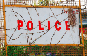 आजमगढ़ में मां ने की छह साल की बेटी की गला घोंटकर हत्या, तीन साल के बेटे के साथ किया ये