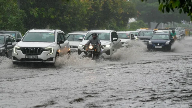 delhi-ncr-rains-and-traffic-live-updates-1755151470
