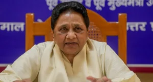 मायावती ने घोषणा की कि बसपा 2027 के यूपी विधानसभा चुनाव अकेले लड़ेगी