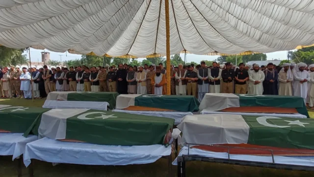 pakistan-dera-ismail-khan-terror-attack-1760170016