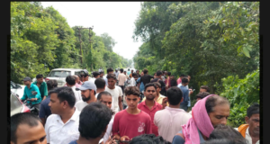 जौनपुर: स्कूली वैन और निजी बस में भीषण टक्कर, कई बच्चे घायल Screenshot_20260820-120940-901-1