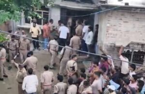 जौनपुर: खुटहन के पनौली गांव में दिनदहाड़े महिला की हत्या, इलाके में मचा हड़कंप Oplus_131072