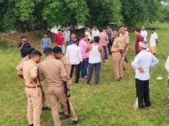 बदलापुर: पीली नदी में मिला दस दिन से लापता सपेरा मोनू का शव 29 अगस्त से था लापता, उदपुर गेल्हवां के पास नदी में मिला शव; मौके पर पहुंची दोनों थानों की पुलिस 1000011591-1