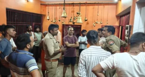 जौनपुर: थाना सुजानगंज में चौरा माता मंदिर से दानपात्र चोरी, लगातार घटनाओं से बढ़ी चिंता 1000018657-1