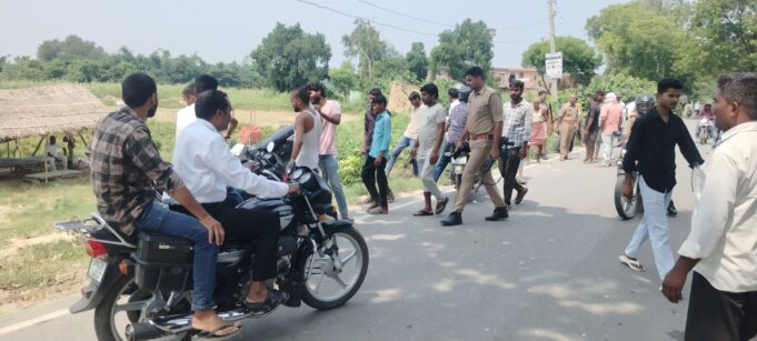 तेज रफ्तार स्कॉर्पियो ने बाइक सवार को मारी जोरदार टक्कर, विधायक ने पहुंचाया अस्पताल 1000537679-1