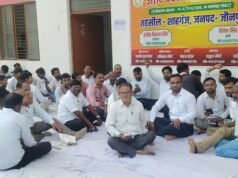 शासन को अंतिम चेतावनी: 10 से 2 बजे तक तहसील में गरजे गे लेखपाल, मांगें न मानने पर 17 से ठप होगा राजस्व कार्य*