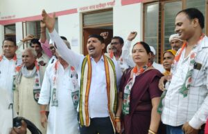 शाहगंज तहसील में कांग्रेसियों का जोरदार प्रदर्शन, मुख्य चुनाव आयुक्त को हटाने की मांग को लेकर राष्ट्रपति को सौंपा ज्ञापन