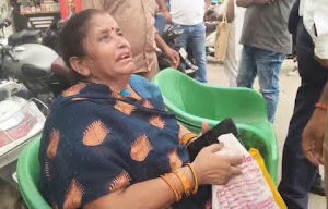 जौनपुर में दिनदहाड़े बुजुर्ग महिला से ठगी, मंगलसूत्र-बालियां उतरवाकर थमाई कागज की गड्डी