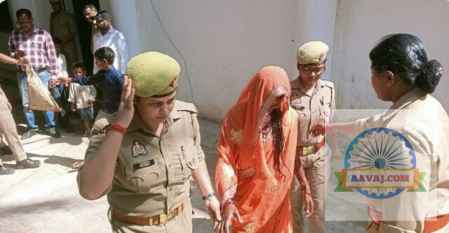 जौनपुर: डीएम कार्यालय के सामने बच्चों समेत आत्मदाह का प्रयास, वकीलों की तत्परता से टला बड़... जौनपुर: डीएम कार्यालय के सामने बच्चों समेत आत्मदाह का प्रयास, वकीलों की तत्परता से टला बड़...