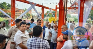 जौनपुर: दुर्गा पूजा पंडाल से मां के चढ़ावे के गहने चोरी, कीमत करीब 80 हजार रुपये जौनपुर: दुर्गा पूजा पंडाल से मां के चढ़ावे के गहने चोरी, कीमत करीब 80 हजार रुपये