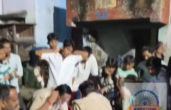 जौनपुर: पोखरे में डूबने से तीन वर्षीय मासूम की मौत, परिवार में मचा कोहराम जौनपुर: पोखरे में डूबने से तीन वर्षीय मासूम की मौत, परिवार में मचा कोहराम