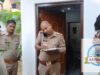 लगे पेड़ पौधों की देखभाल करता था। वर्तमान समय में वह खोवा मंडी में किसी के यहां राजगीर का … लगे पेड़ पौधों की देखभाल करता था। वर्तमान समय में वह खोवा मंडी में किसी के यहां राजगीर का ...