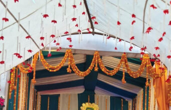 नव दुर्गा पूजा समिति, पूरालाल बाजार में पूरालाल की बड़ी महारानी के दर्शन के लिए उमड़े श्रद… नव दुर्गा पूजा समिति, पूरालाल बाजार में पूरालाल की बड़ी महारानी के दर्शन के लिए उमड़े श्रद...